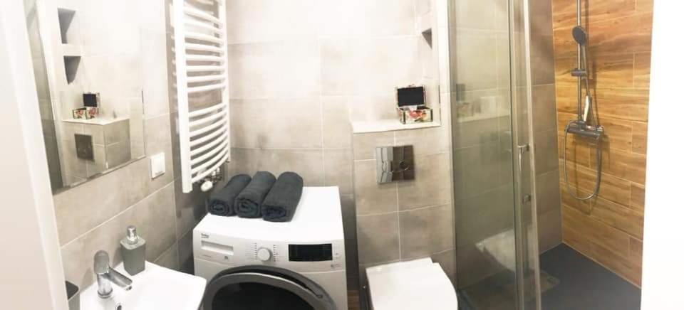 Apartament Konin Prestige Apartment Bagian luar foto