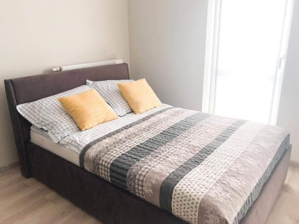 Apartament Konin Prestige Apartment Bagian luar foto